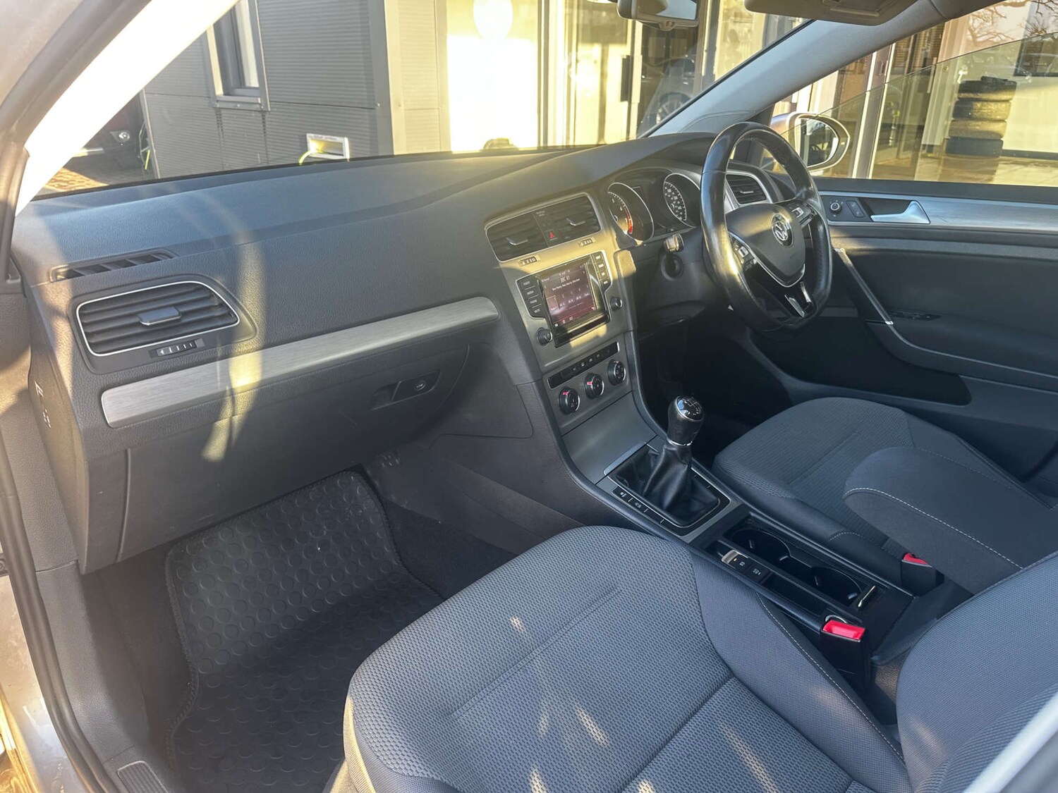 Used Volkswagen Golf 2014 for sale - 77673742: Photo 9