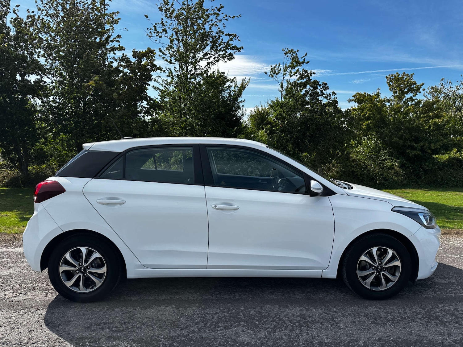 Used Hyundai i20 2018 for sale - 76696655: Photo 5