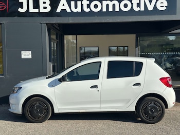 Used Dacia Sandero 2016 for sale - 79525148: Photo