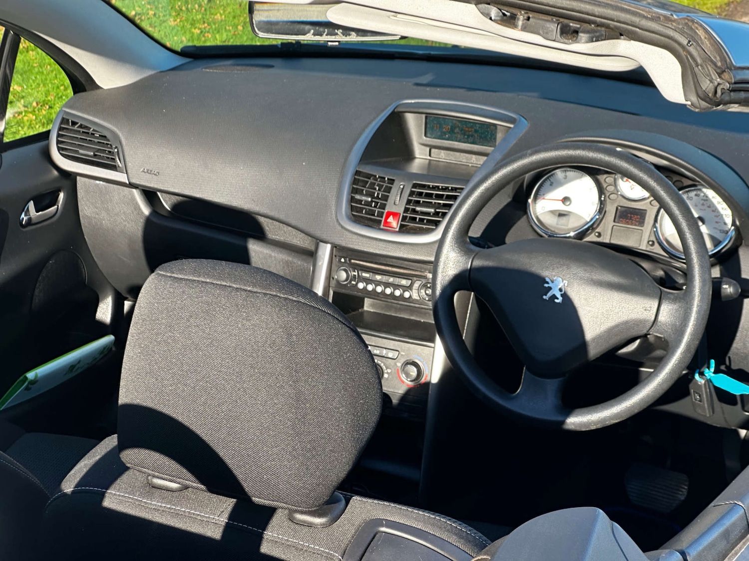 Used Peugeot 207 2011 for sale - 77428232: Photo 3