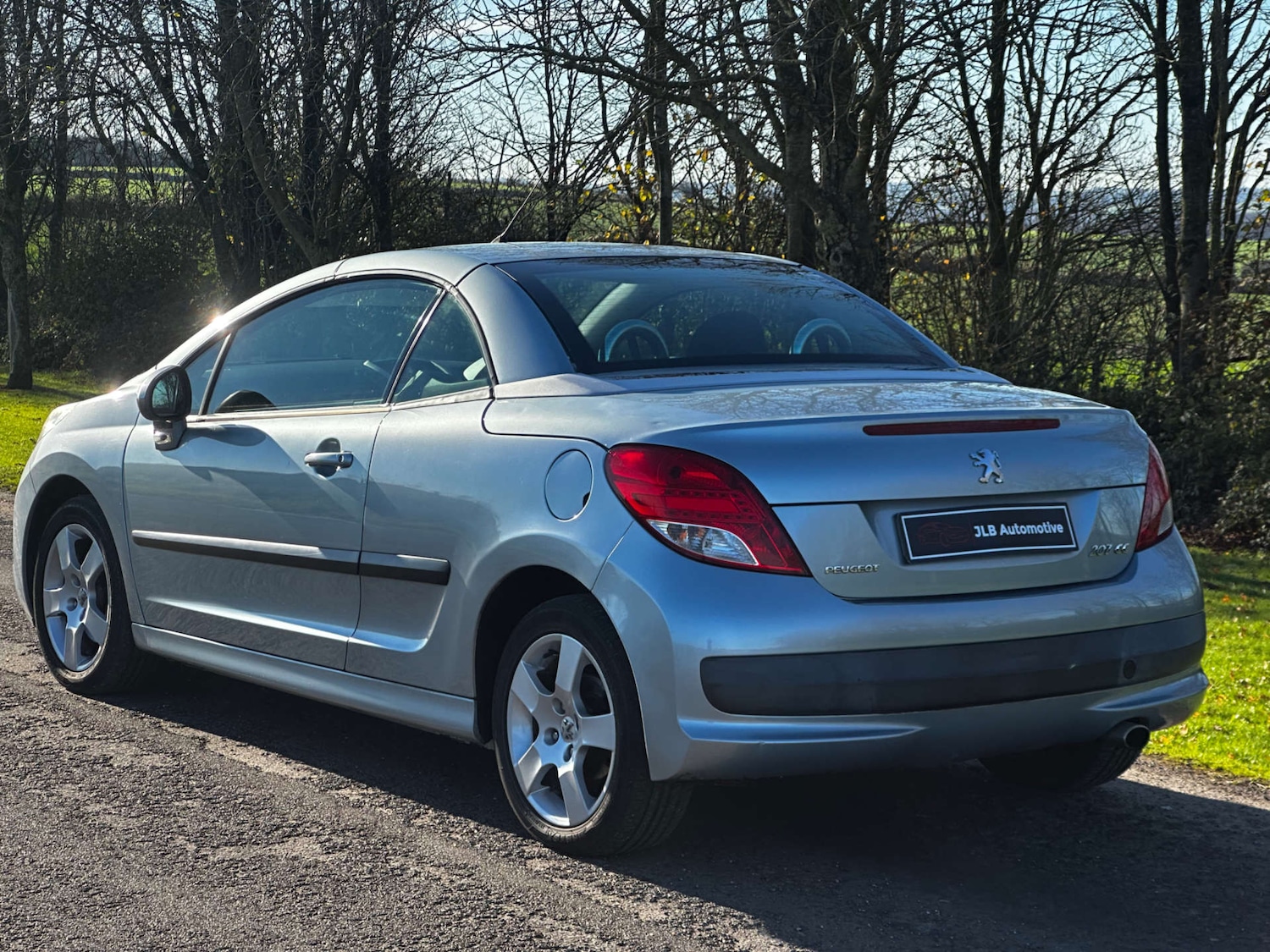 Used Peugeot 207 2011 for sale - 77428232: Photo 8