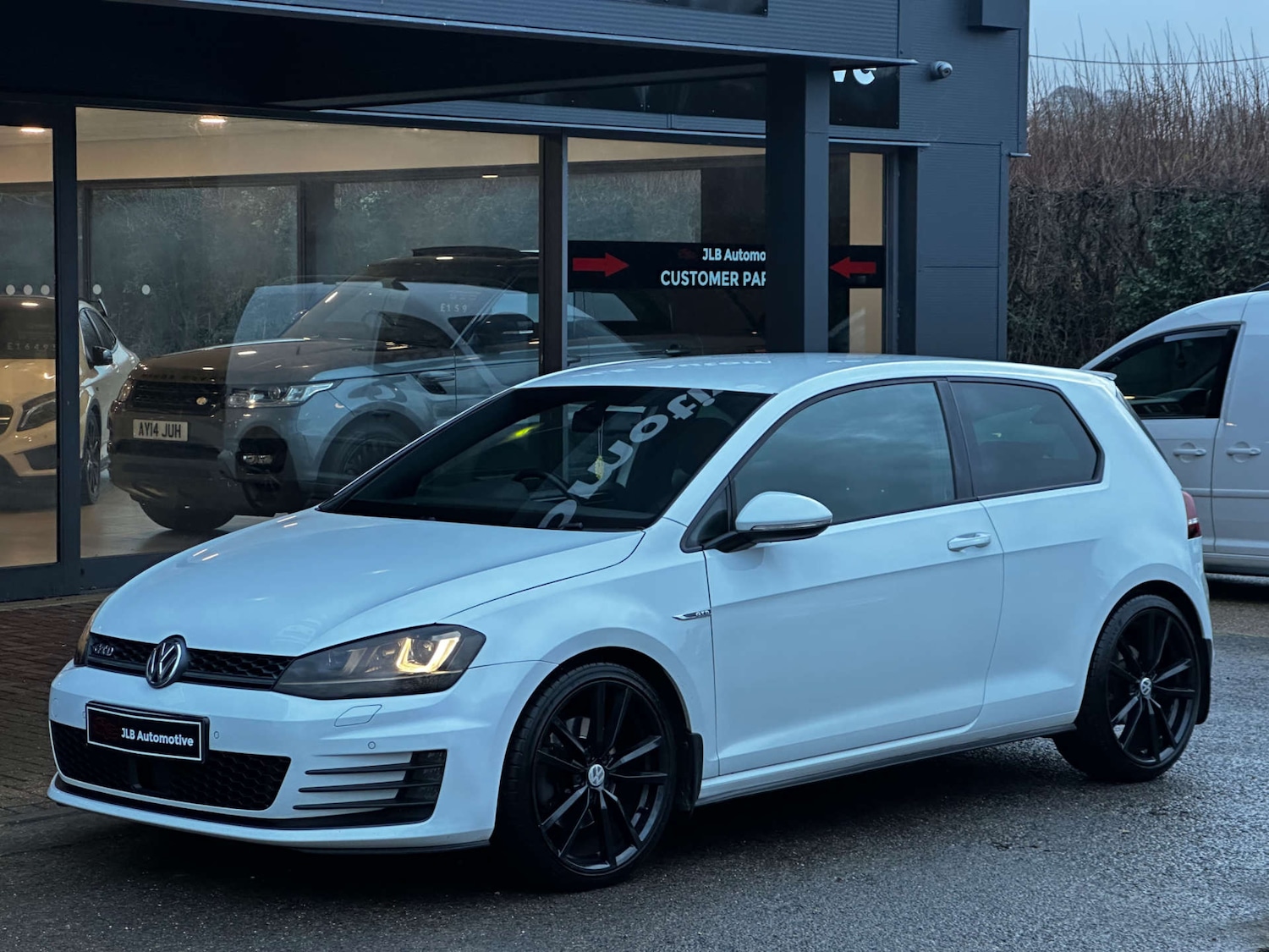 Used Volkswagen Golf 2014 for sale - 77173424: Photo 3