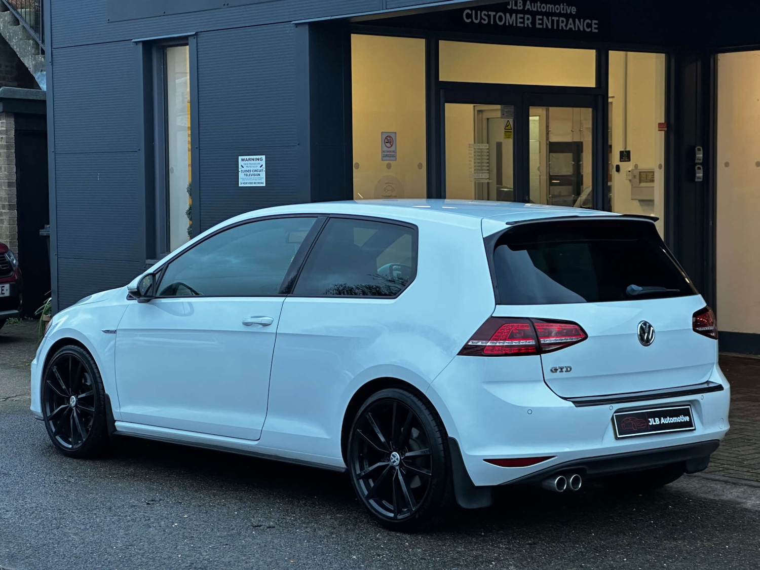 Used Volkswagen Golf 2014 for sale - 77173424: Photo 5