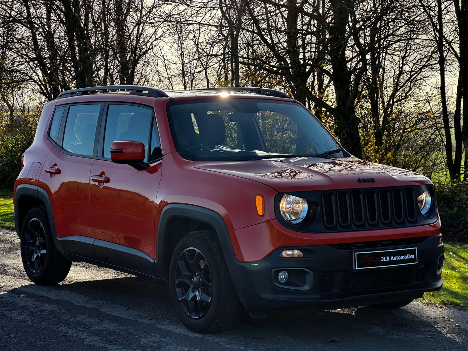 Used Jeep Renegade 2016 for sale - 76696664: Photo 2