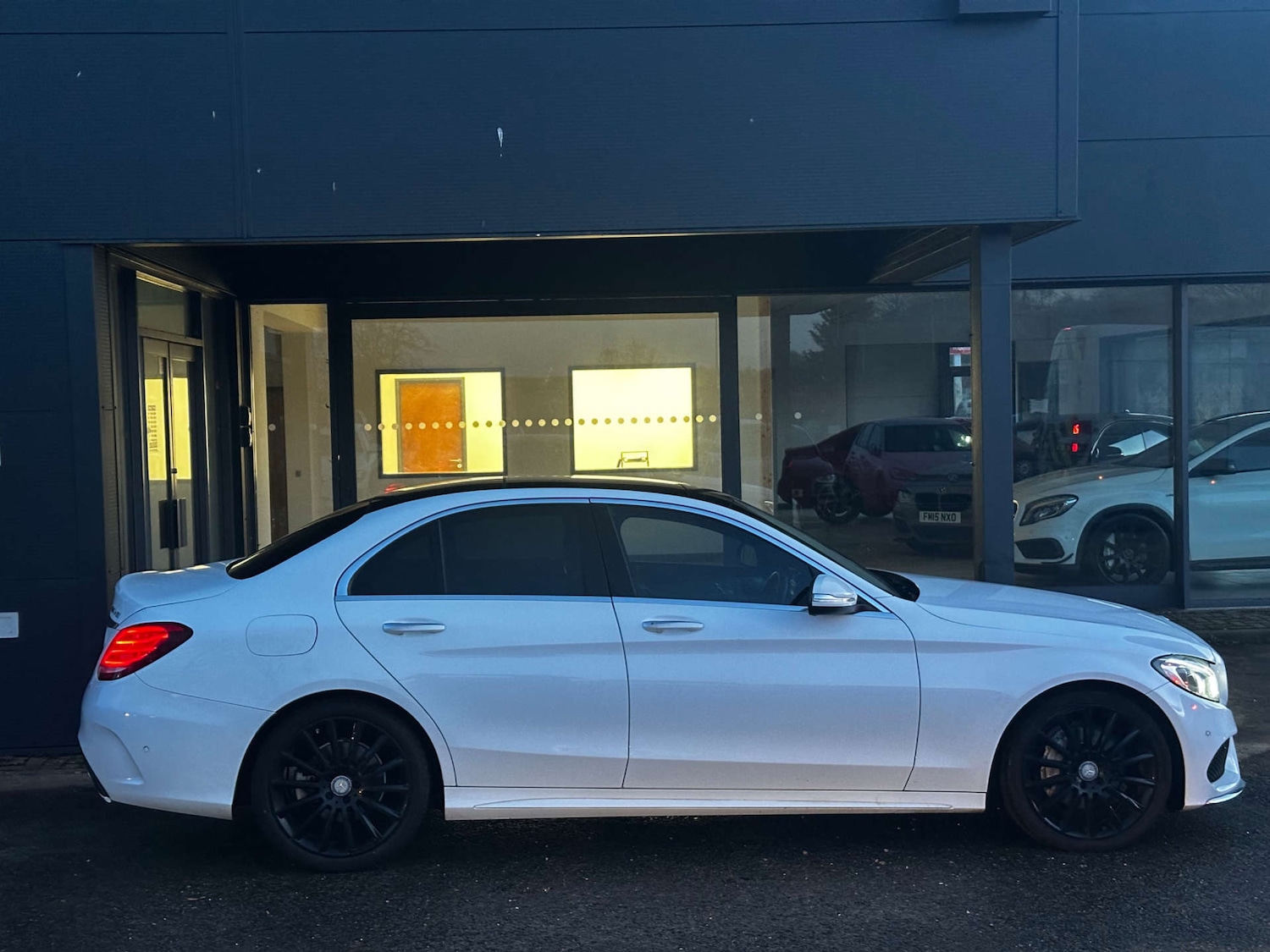 Used Mercedes-Benz C Class 2014 for sale - 76830126: Photo 4