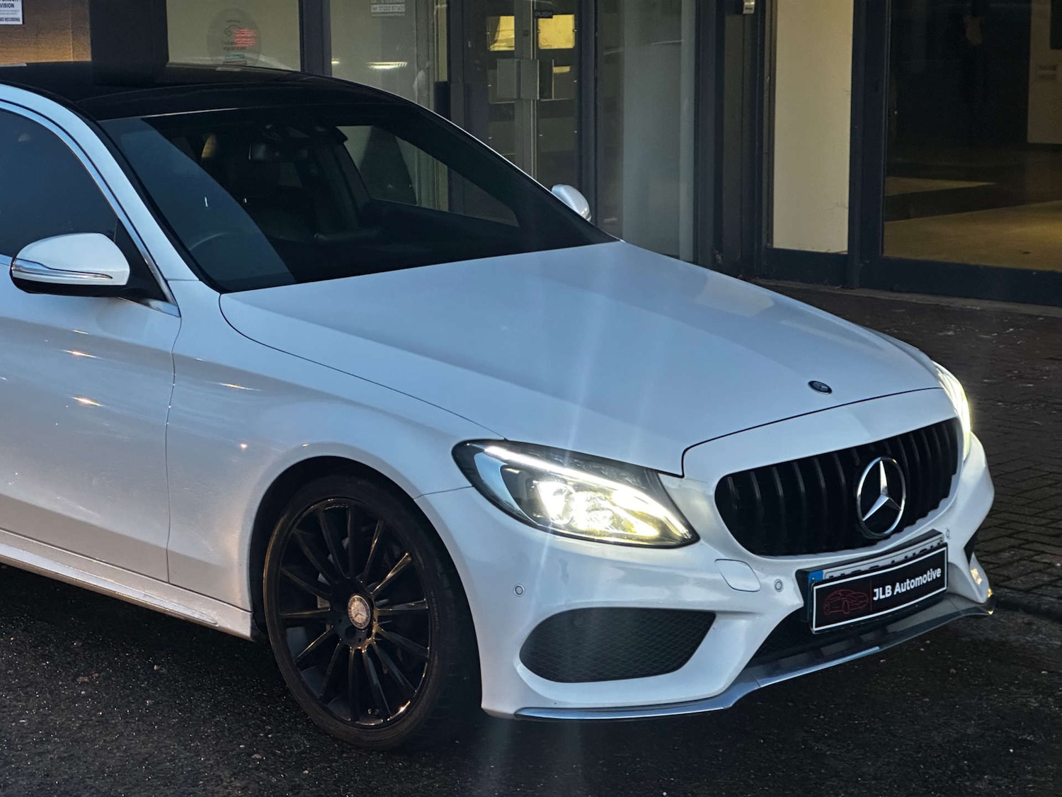 Used Mercedes-Benz C Class 2014 for sale - 76830126: Photo 7