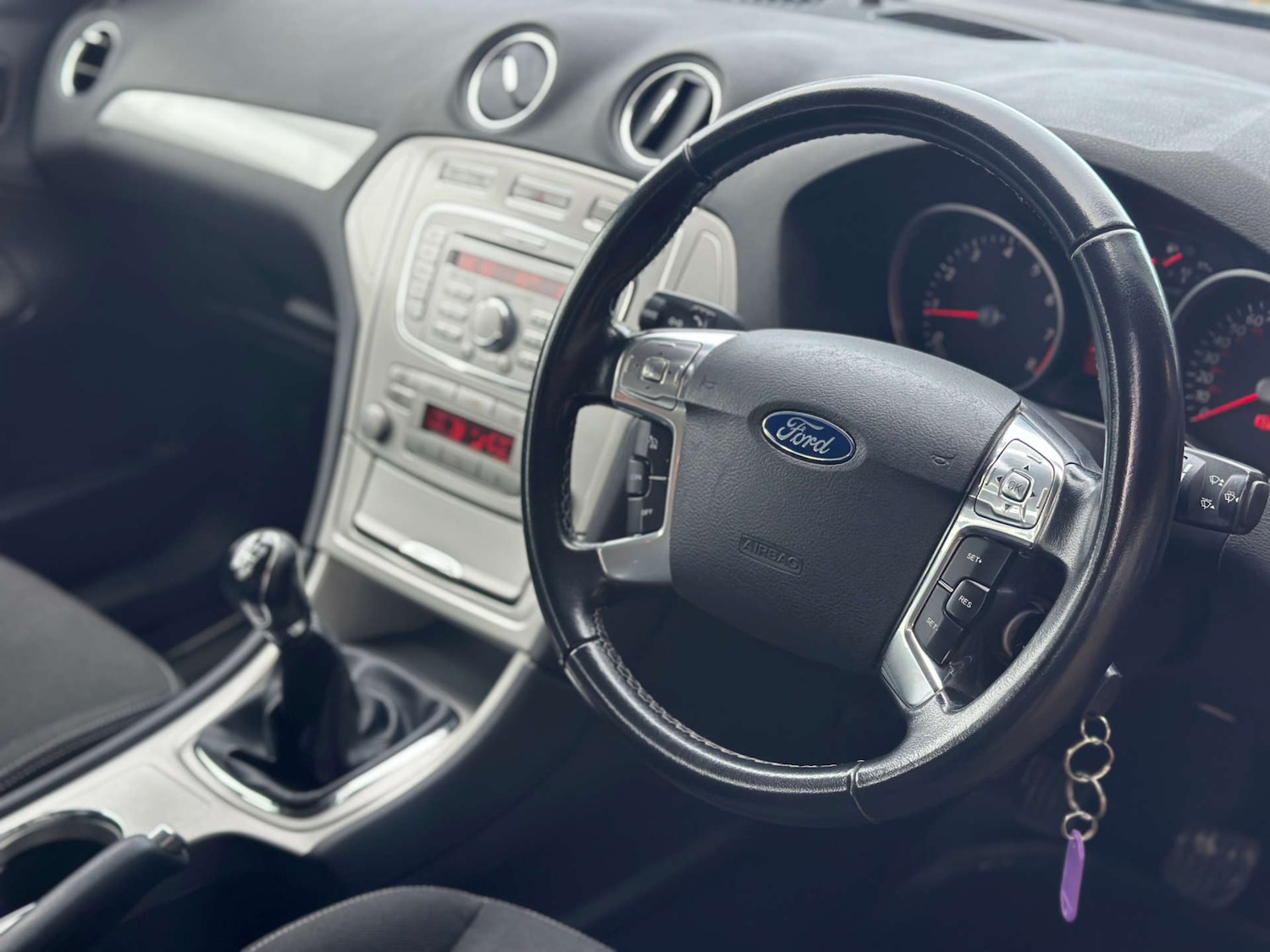 Used Ford Mondeo 2010 for sale - 77529399: Photo 15