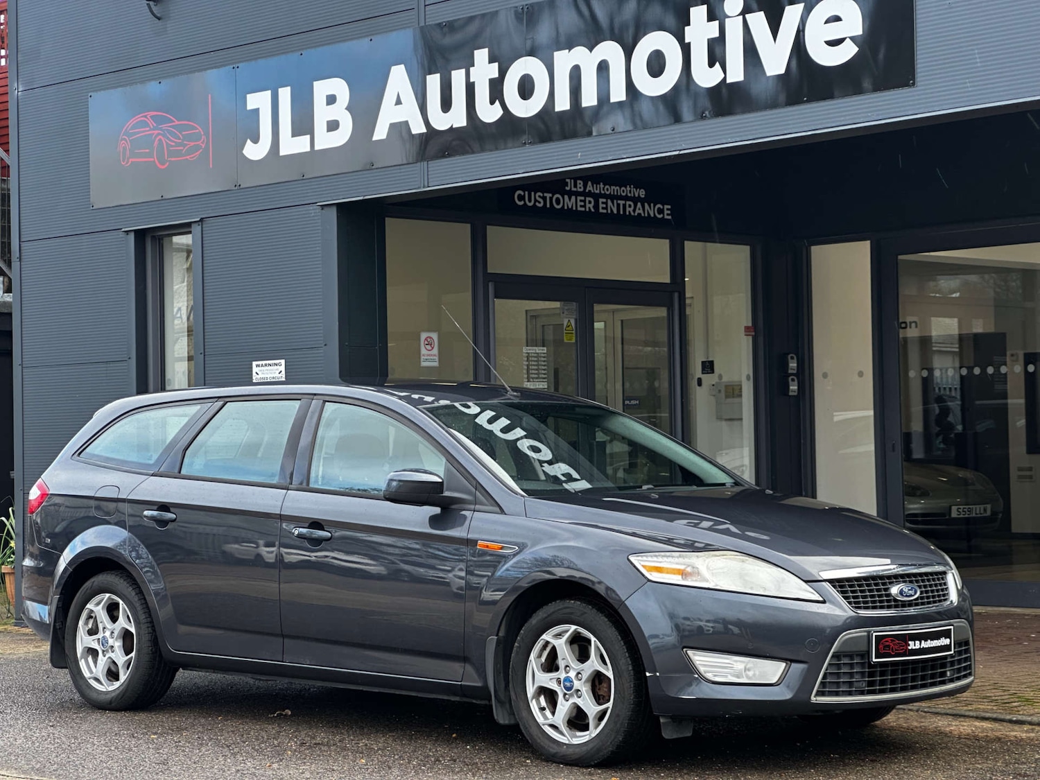 Used Ford Mondeo 2010 for sale - 77529399: Photo 2