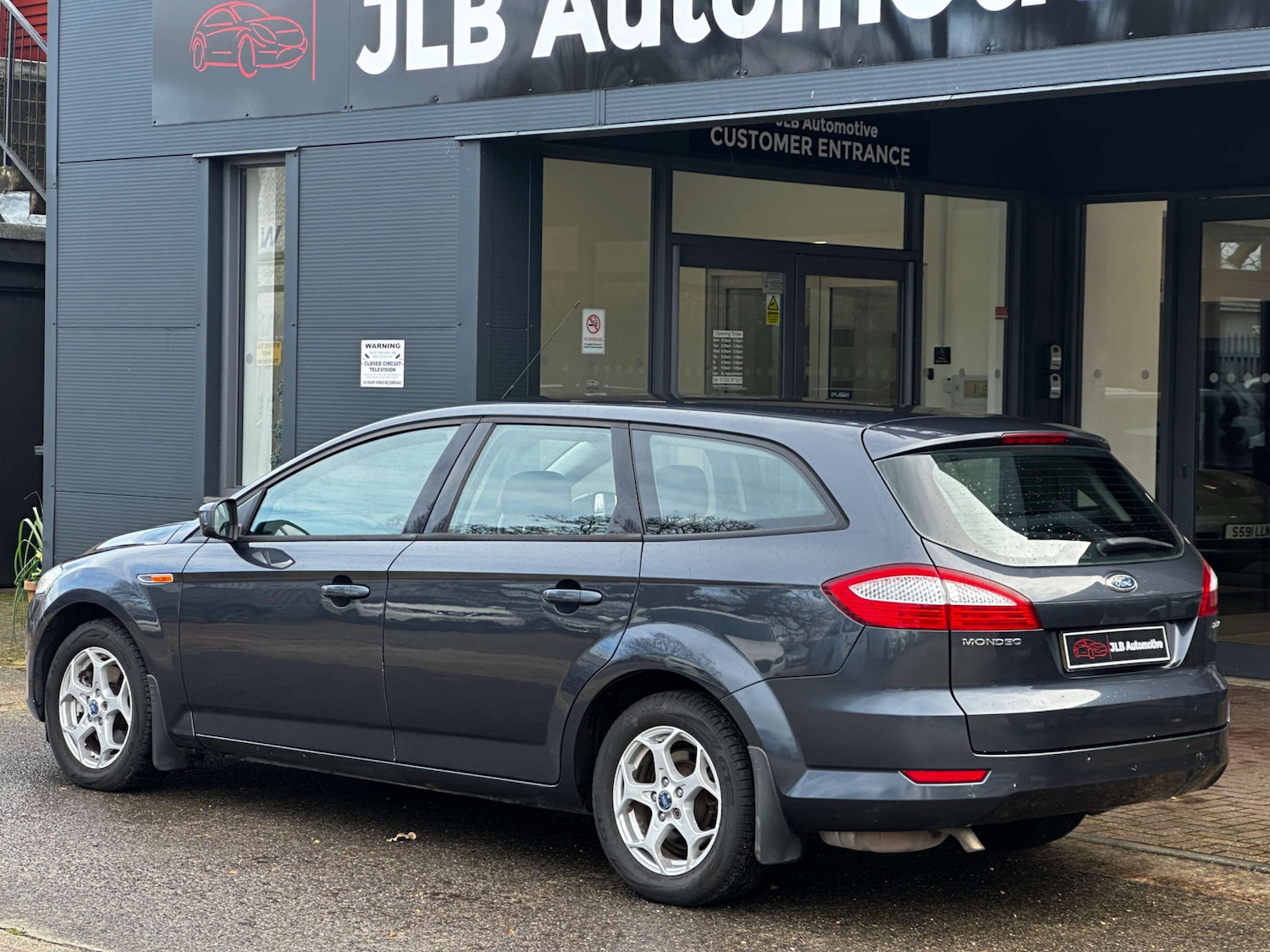 Used Ford Mondeo 2010 for sale - 77529399: Photo 6