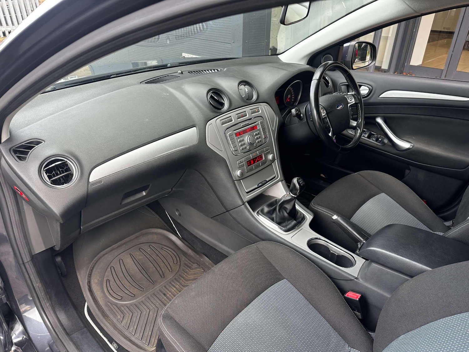 Used Ford Mondeo 2010 for sale - 77529399: Photo 7