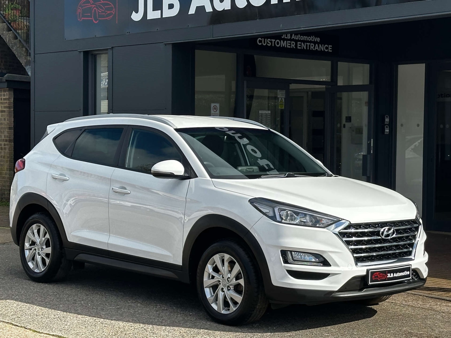 Used Hyundai TUCSON 2018 for sale - 77946367: Photo 2
