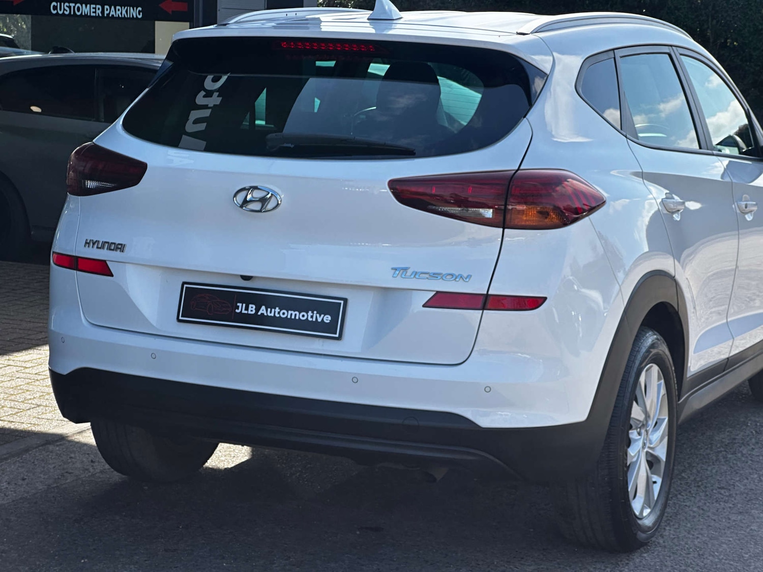 Used Hyundai TUCSON 2018 for sale - 77946367: Photo 8