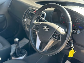 Used Hyundai i20 2014 for sale - 79559642: Photo