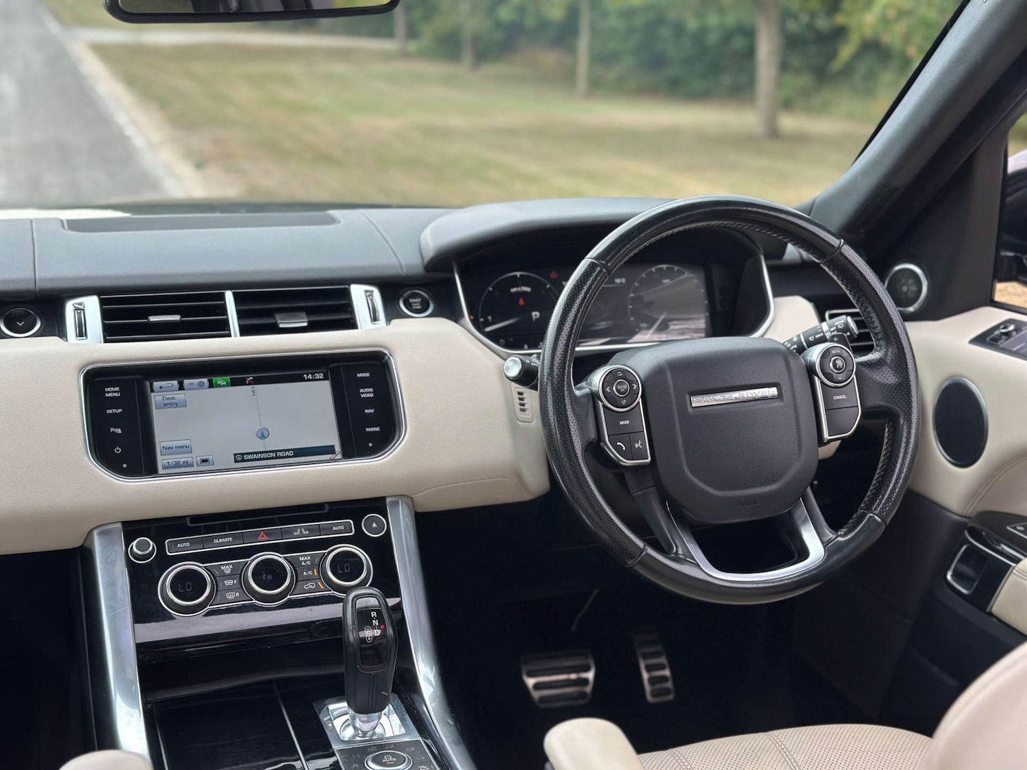 Used Land Rover Range Rover Sport 2014 for sale - 76696654: Photo 7