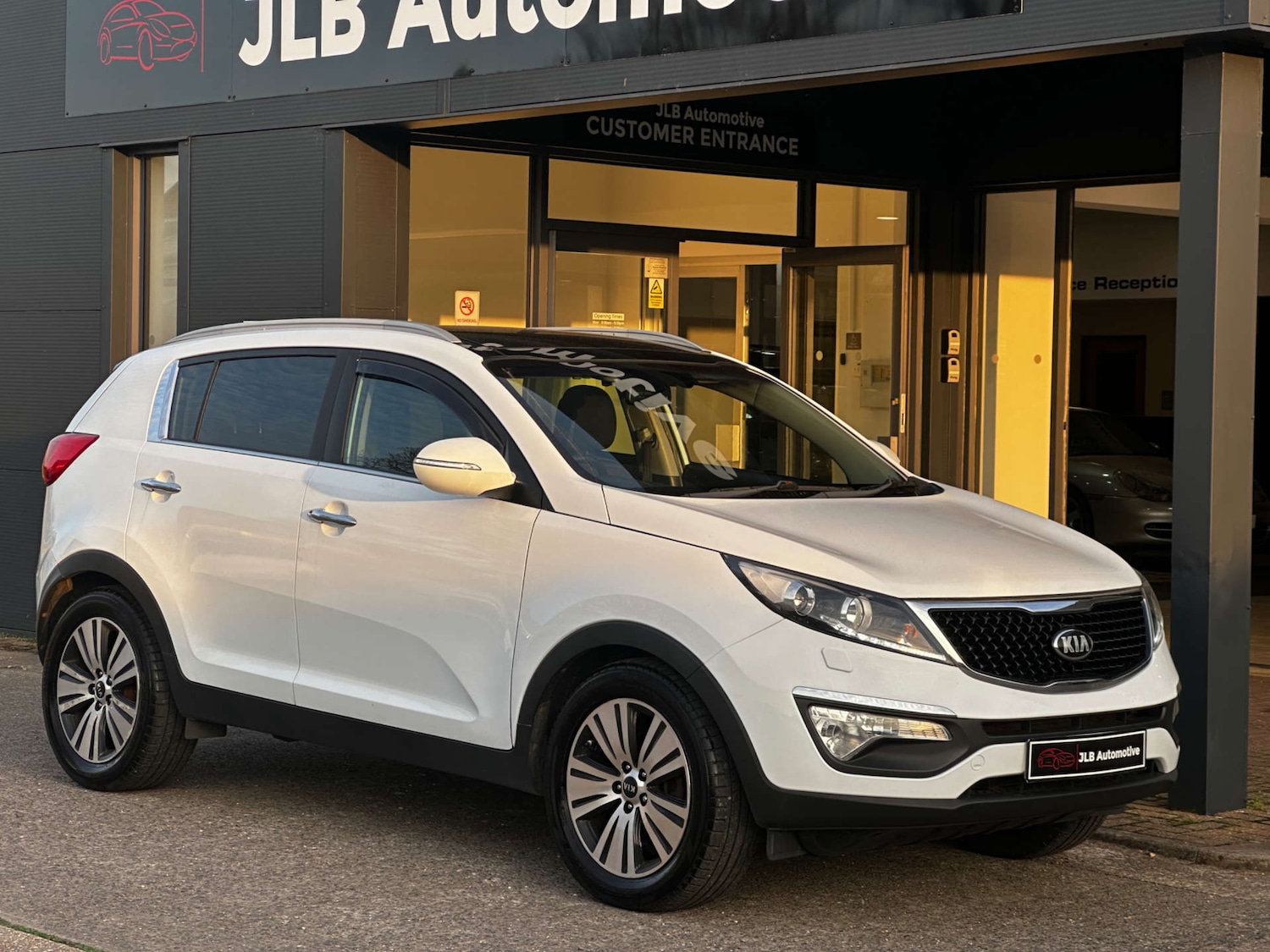 Used Kia Sportage 2015 for sale - 77745576: Photo 2