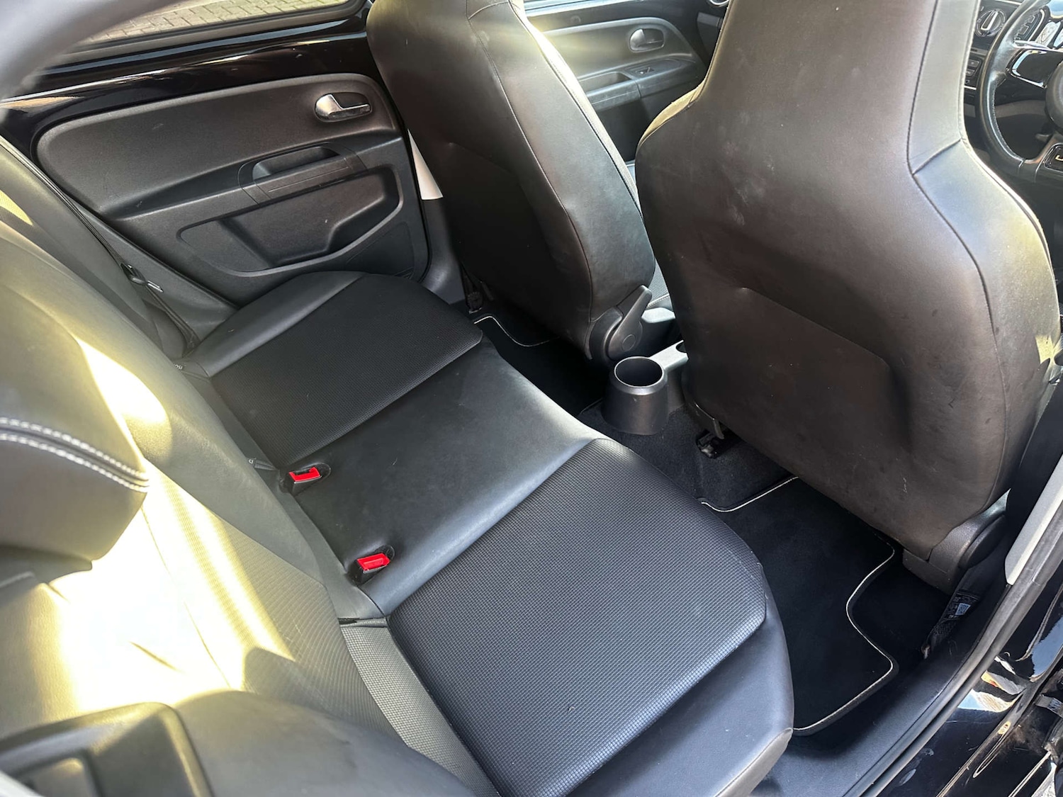 Used Volkswagen up! 2013 for sale - 76942848: Photo 15