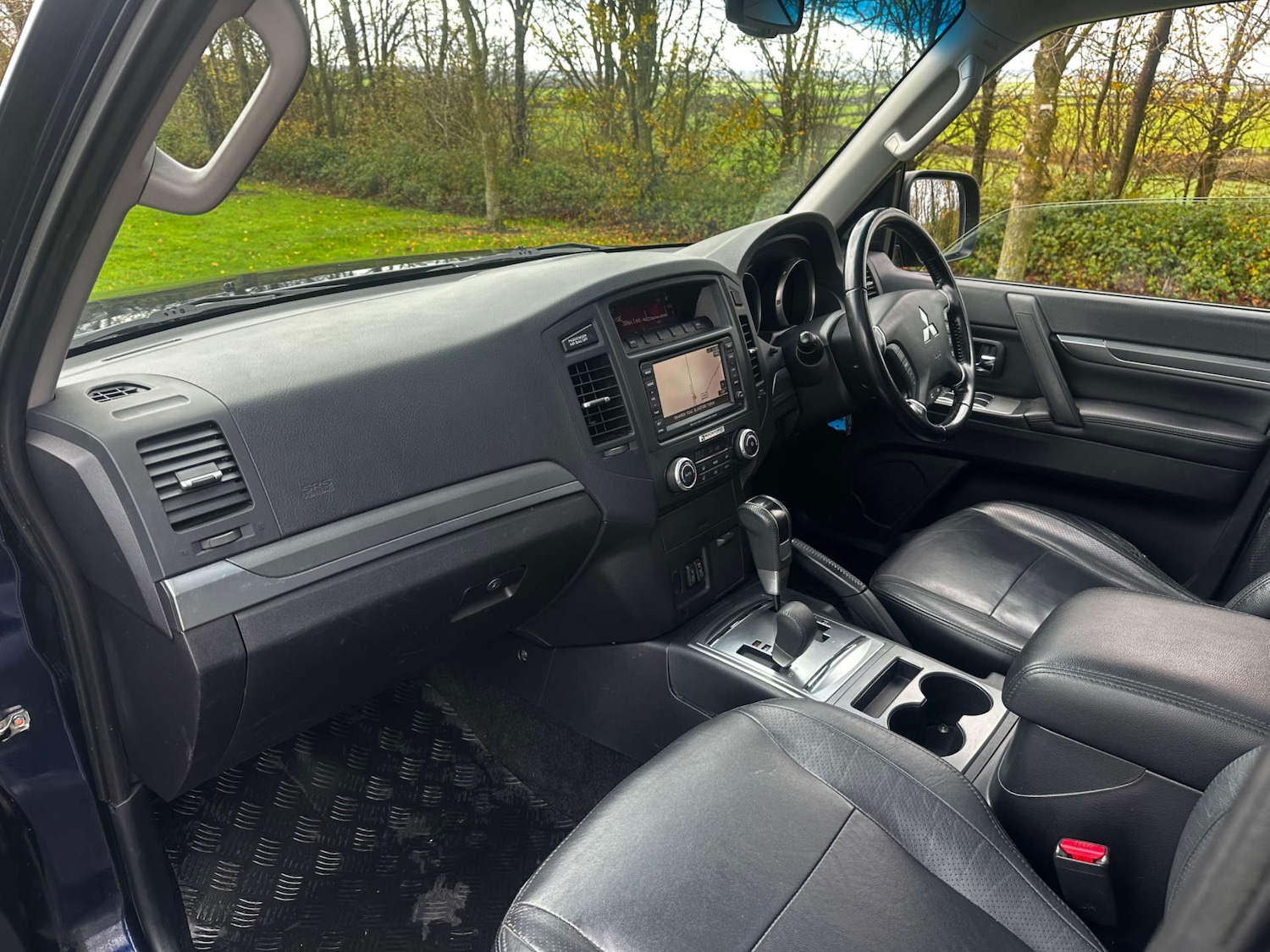 Used Mitsubishi Shogun 2010 for sale - 76696666: Photo 36