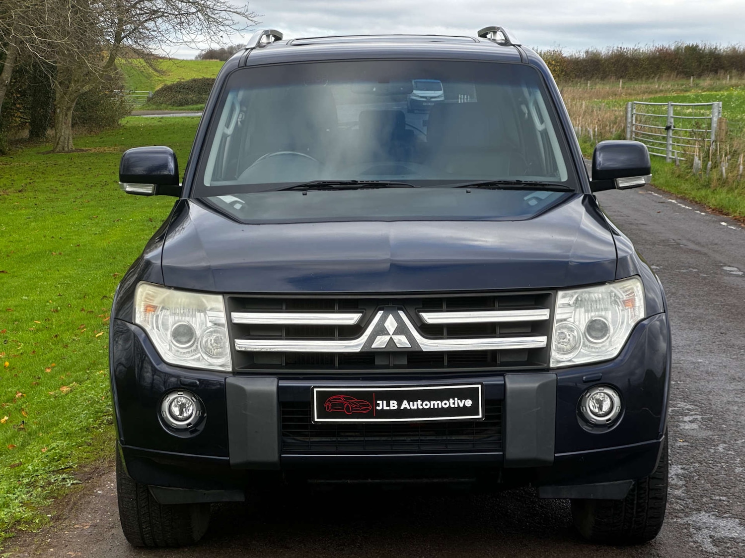 Used Mitsubishi Shogun 2010 for sale - 76696666: Photo 4