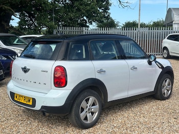 Used MINI Countryman 2016 for sale - 79027241: Photo