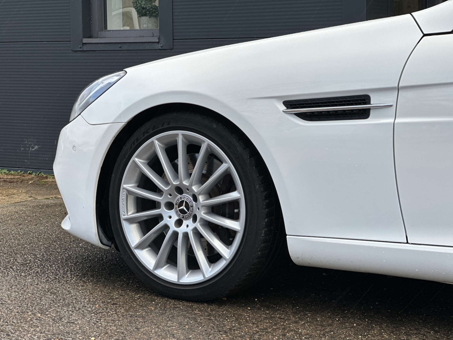 Used Mercedes-Benz SLC 2017 for sale - 77173431: Photo 24