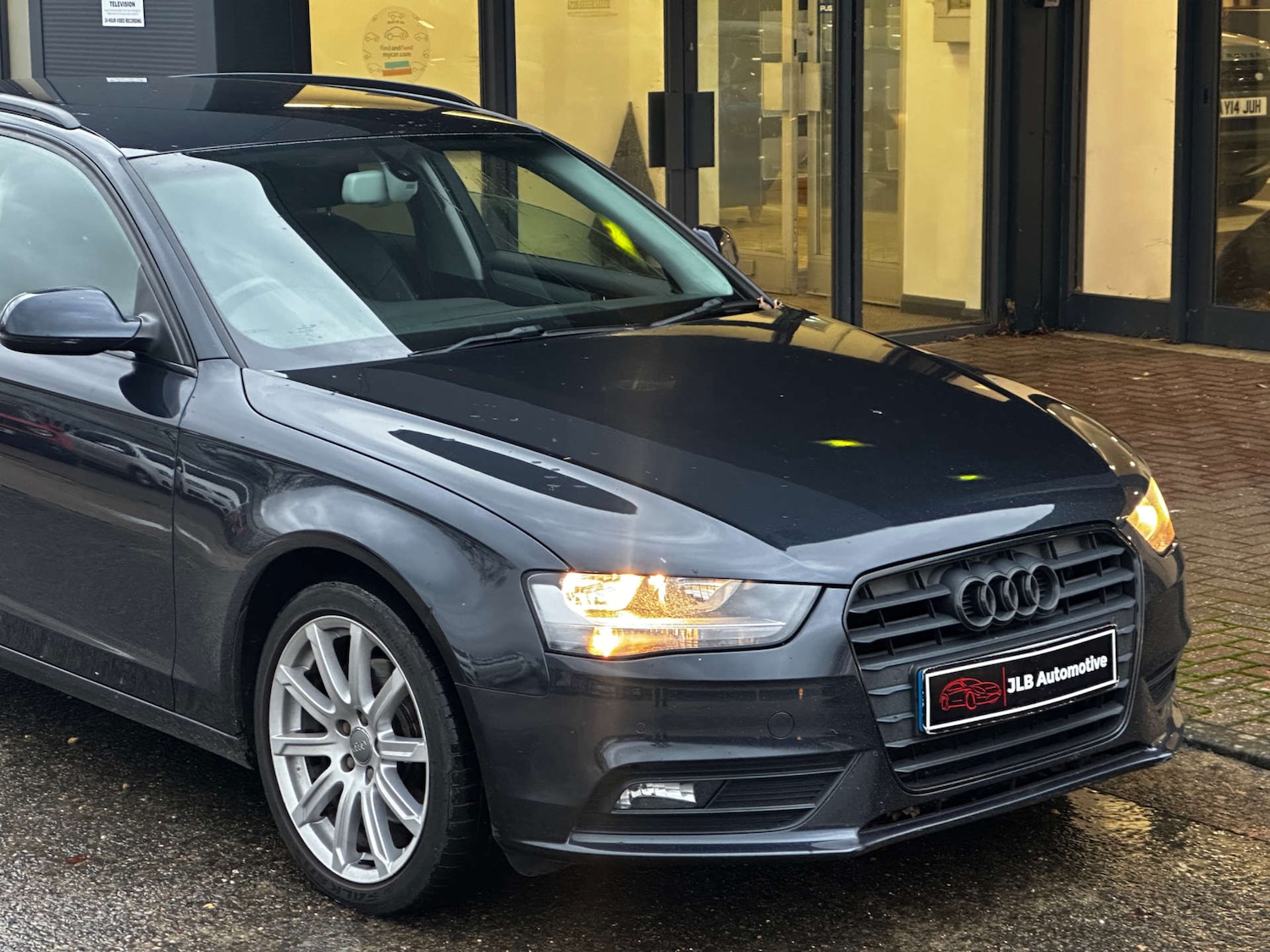 Used Audi A4 2015 for sale - 76914445: Photo 4