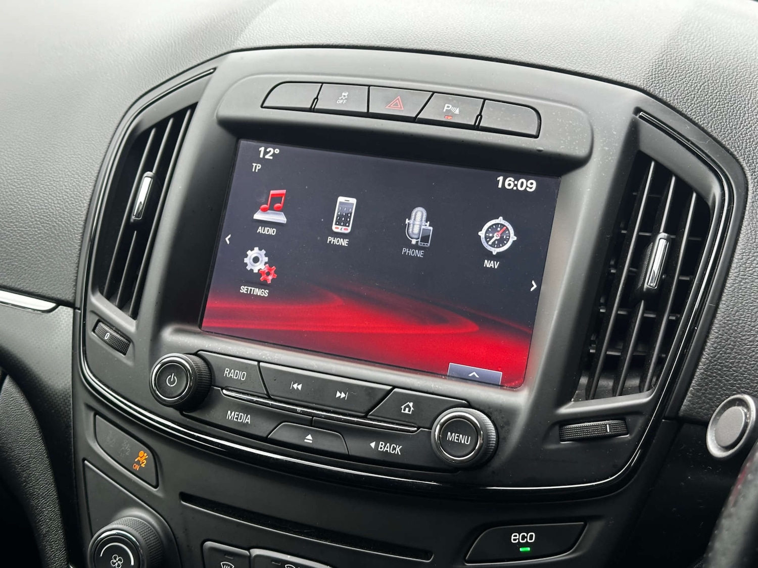 Used Vauxhall Insignia 2014 for sale - 77946357: Photo 13