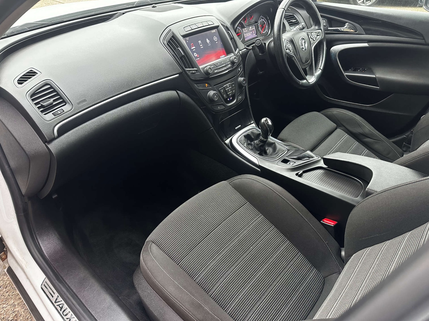 Used Vauxhall Insignia 2014 for sale - 77946357: Photo 14