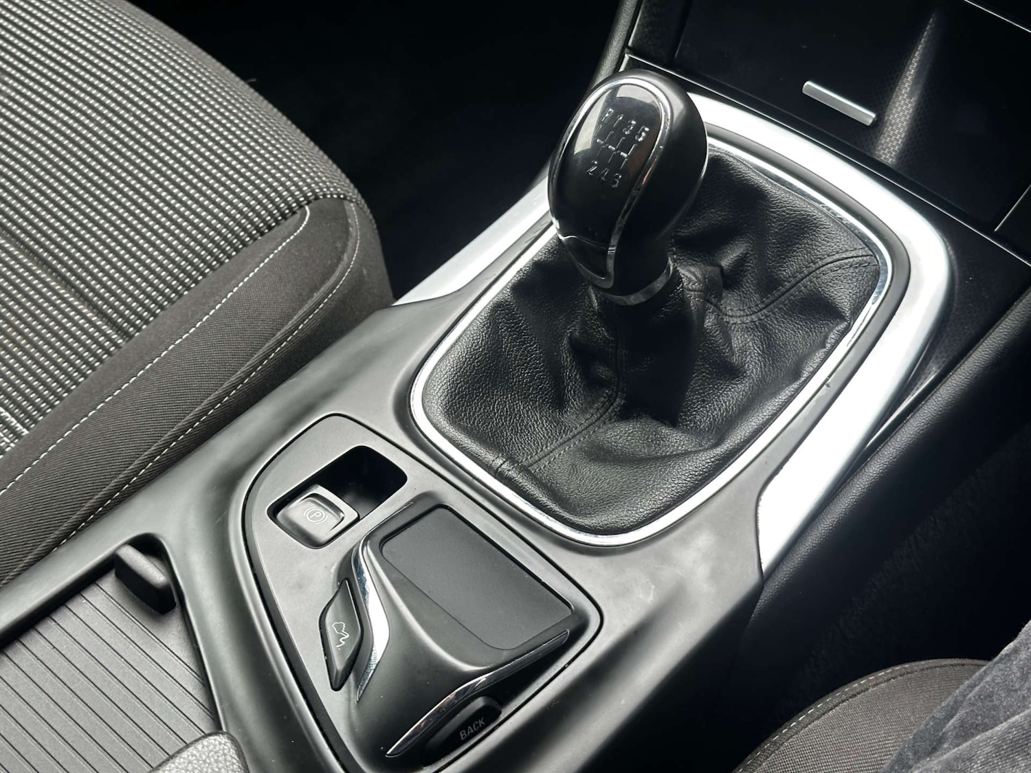 Used Vauxhall Insignia 2014 for sale - 77946357: Photo 17