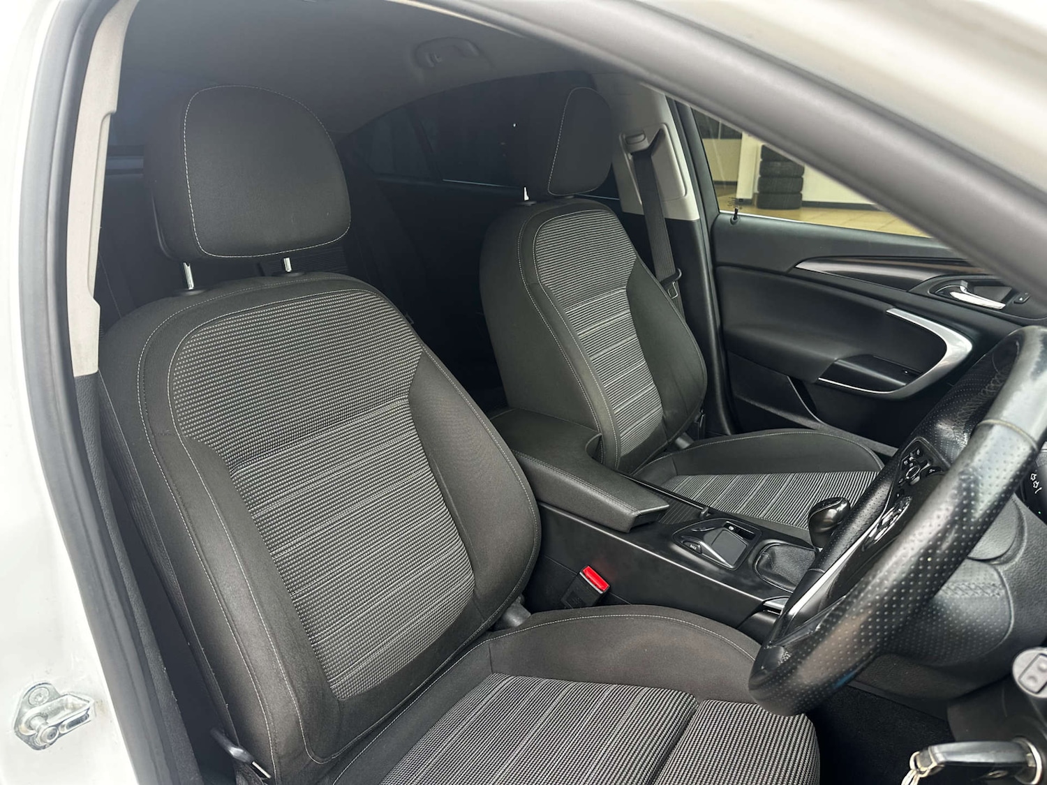 Used Vauxhall Insignia 2014 for sale - 77946357: Photo 21