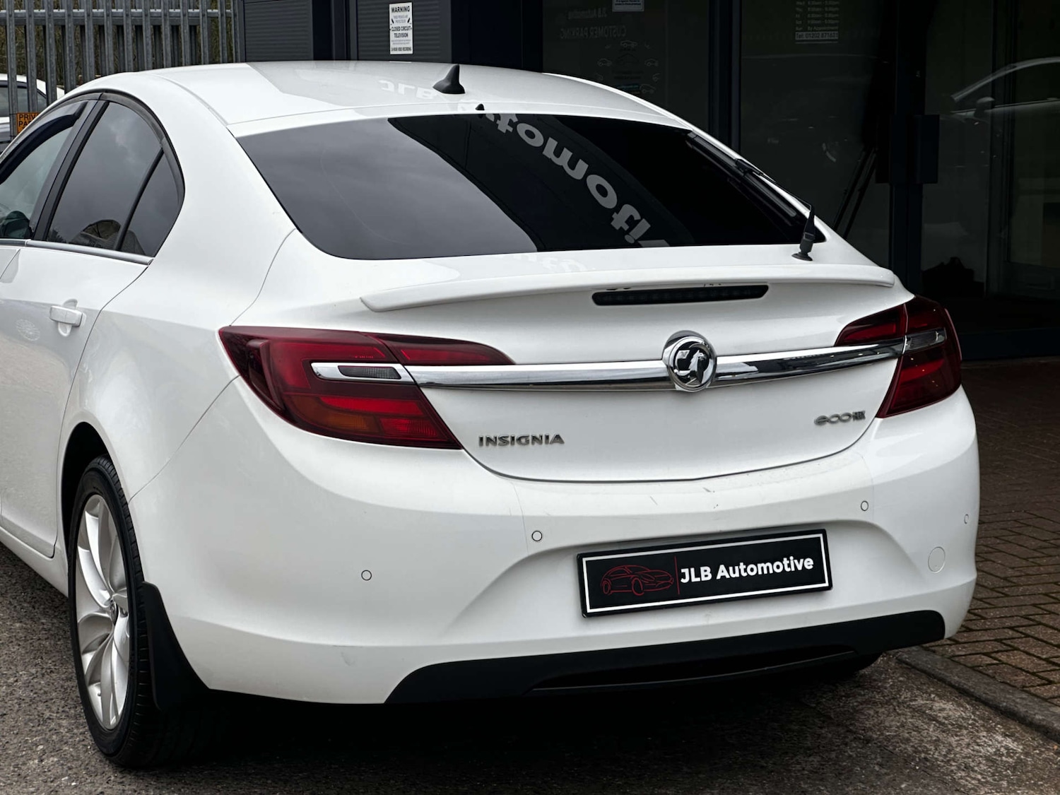 Used Vauxhall Insignia 2014 for sale - 77946357: Photo 8