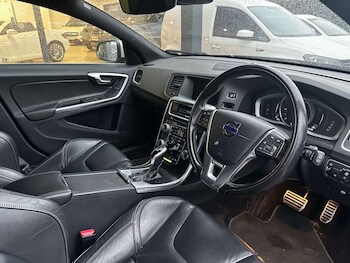 Used Volvo V60 2018 for sale - 77313736: Photo