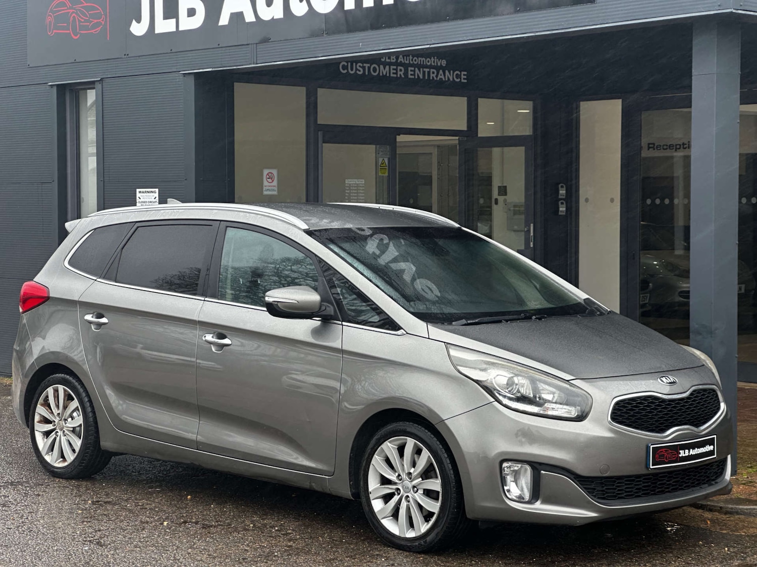 Used Kia Carens 2015 for sale - 77523403: Photo 2