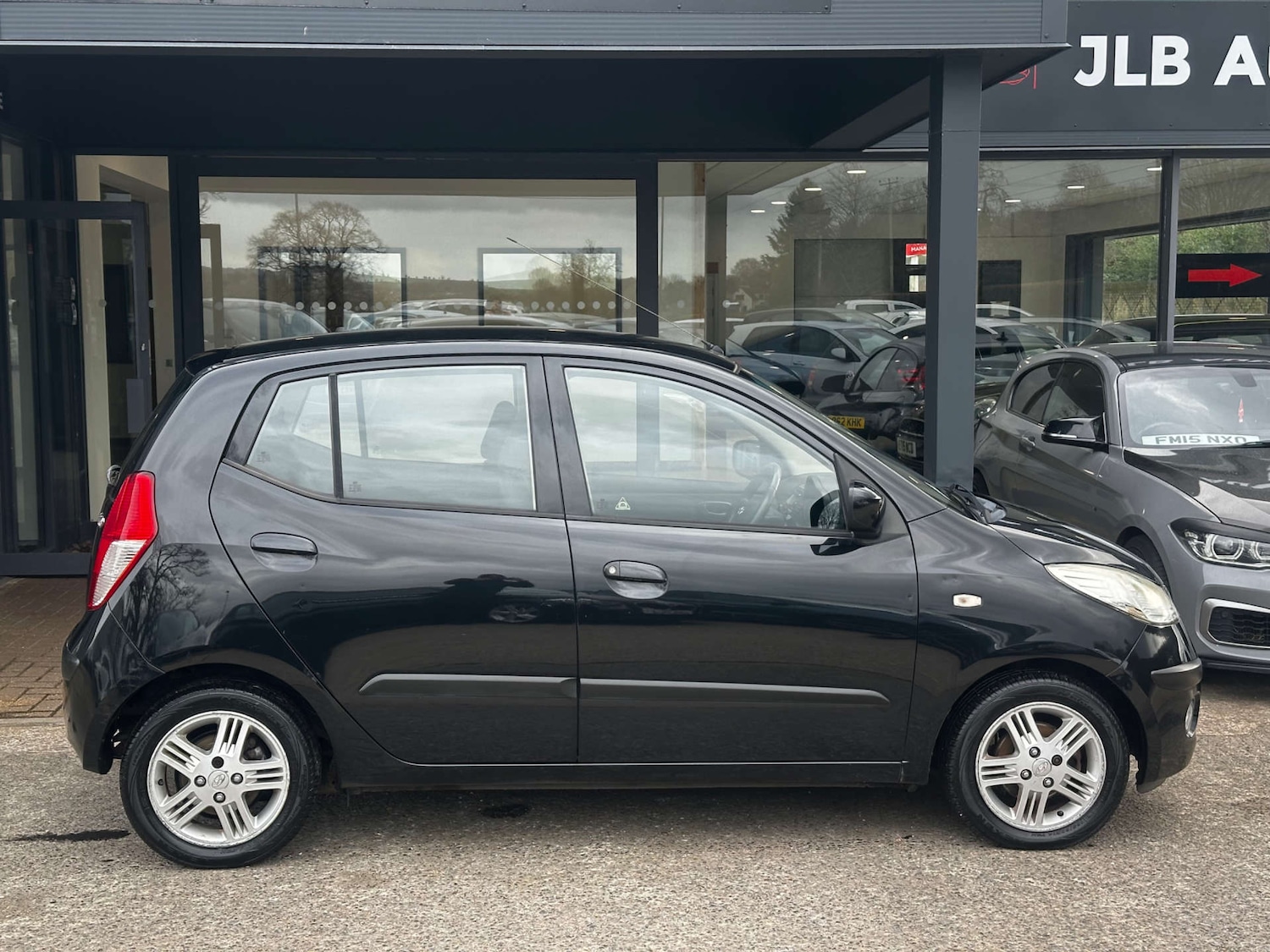 Used Hyundai i10 2009 for sale - 77888881: Photo 6
