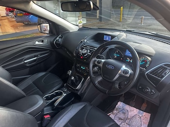 Used Ford Kuga 2015 for sale - 77673743: Photo