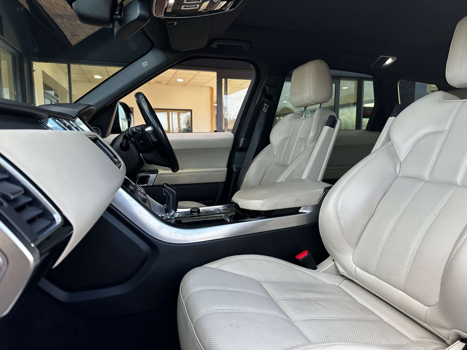 Used Land Rover Range Rover Sport 2014 for sale - 77129806: Photo 17