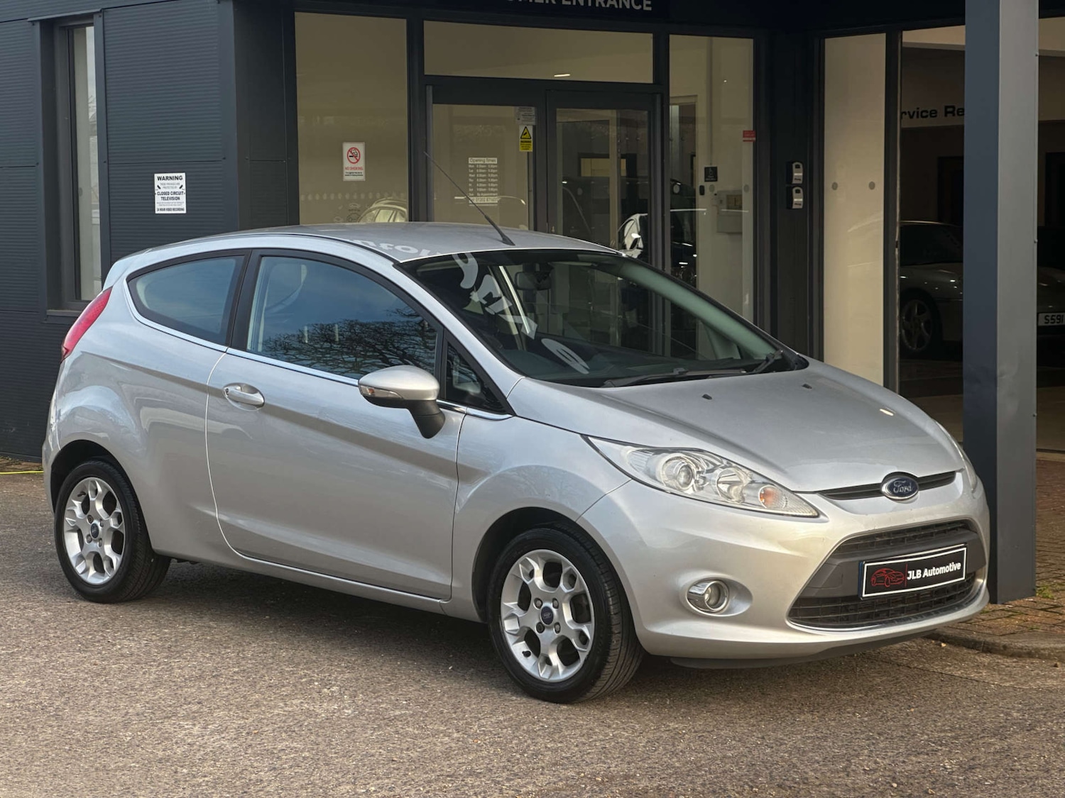 Used Ford Fiesta 2012 for sale - 77745487: Photo 2