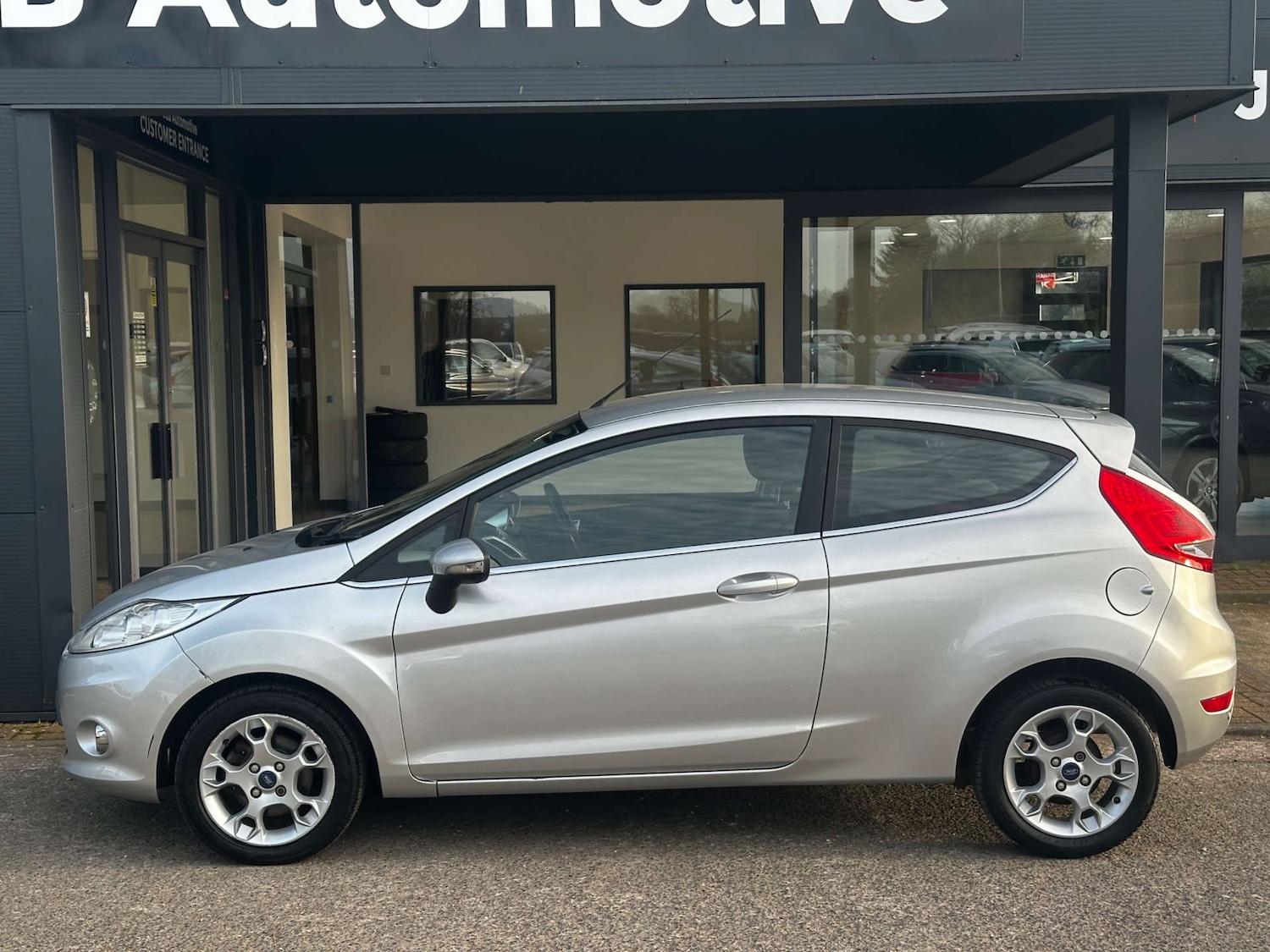 Used Ford Fiesta 2012 for sale - 77745487: Photo 9