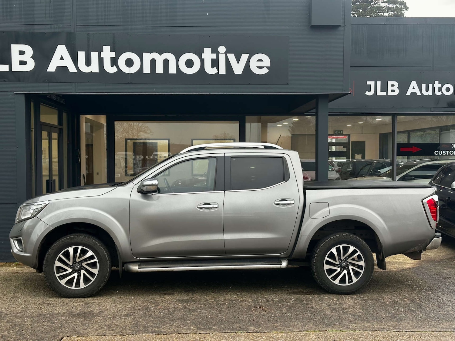 Used Nissan Navara 2016 for sale - 76977391: Photo 2