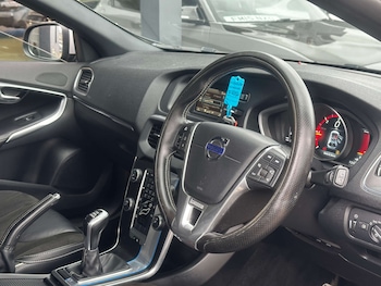 Used Volvo V40 2015 for sale - 78272748: Photo