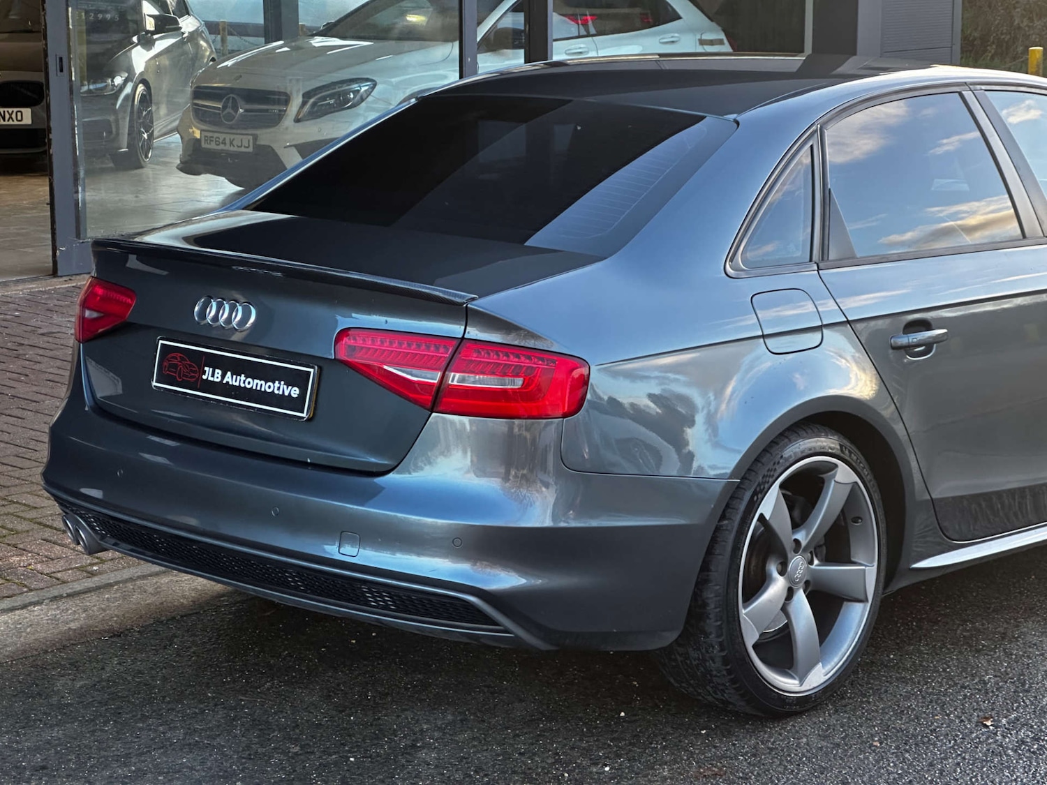 Used Audi A4 2013 for sale - 76830076: Photo 13