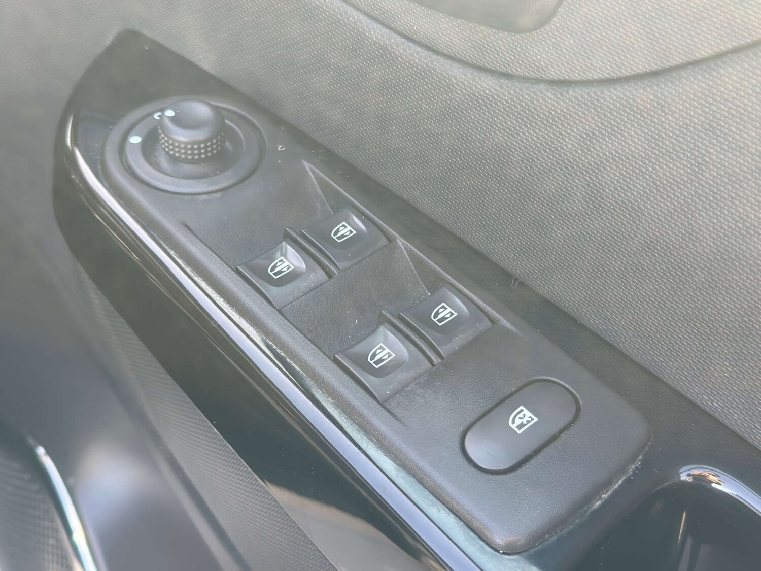 Used Renault Captur 2016 for sale - 77673740: Photo 25