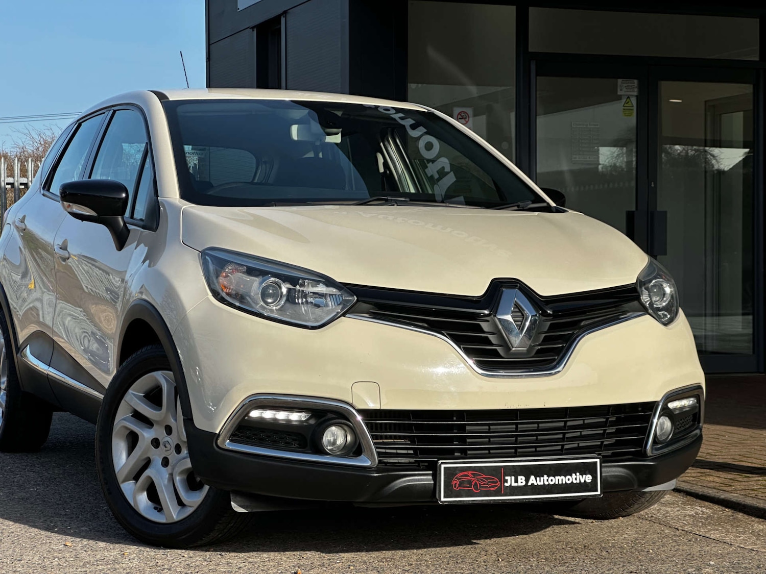 Used Renault Captur 2016 for sale - 77673740: Photo 7