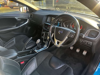 Used Volvo V40 2014 for sale - 77547647: Photo