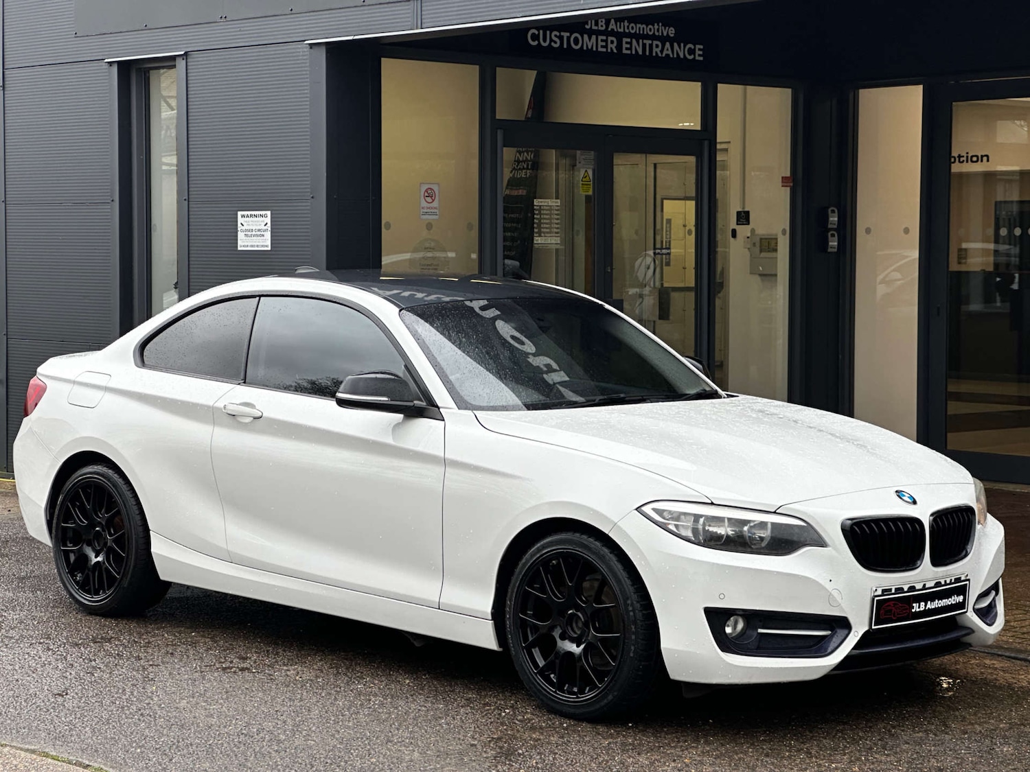 Used BMW 2 Series 2014 for sale - 77888797: Photo 2