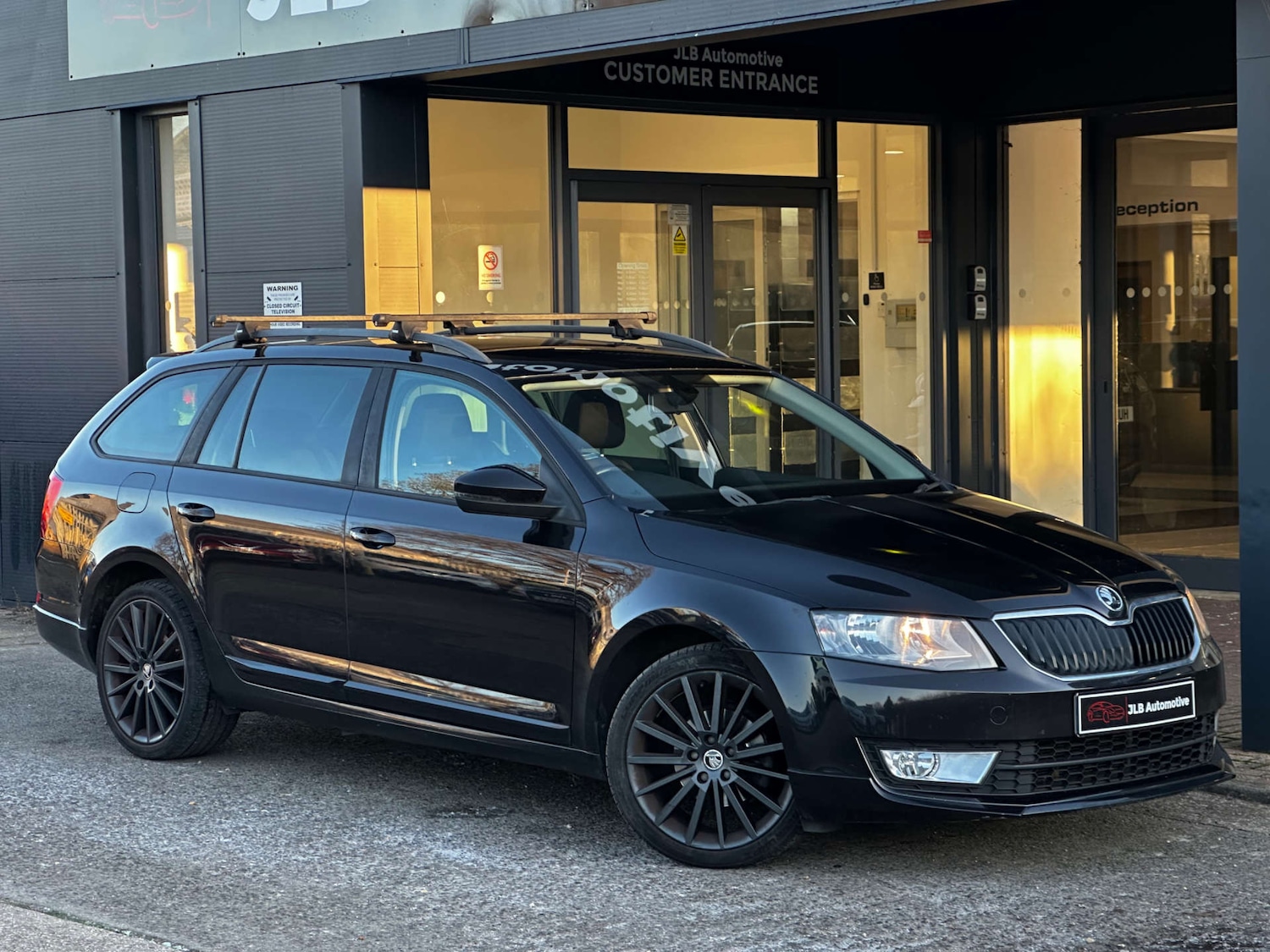 Used Skoda Octavia 2014 for sale - 77107222: Photo 2