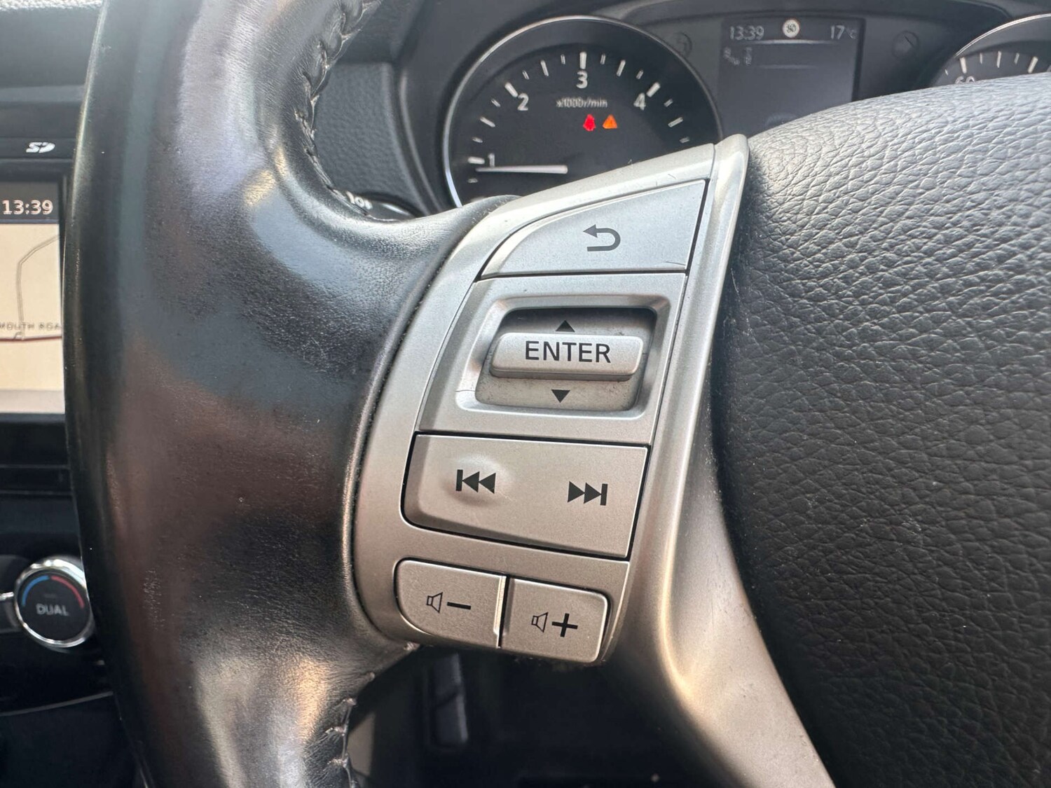 Used Nissan Qashqai 2014 for sale - 78167945: Photo 19