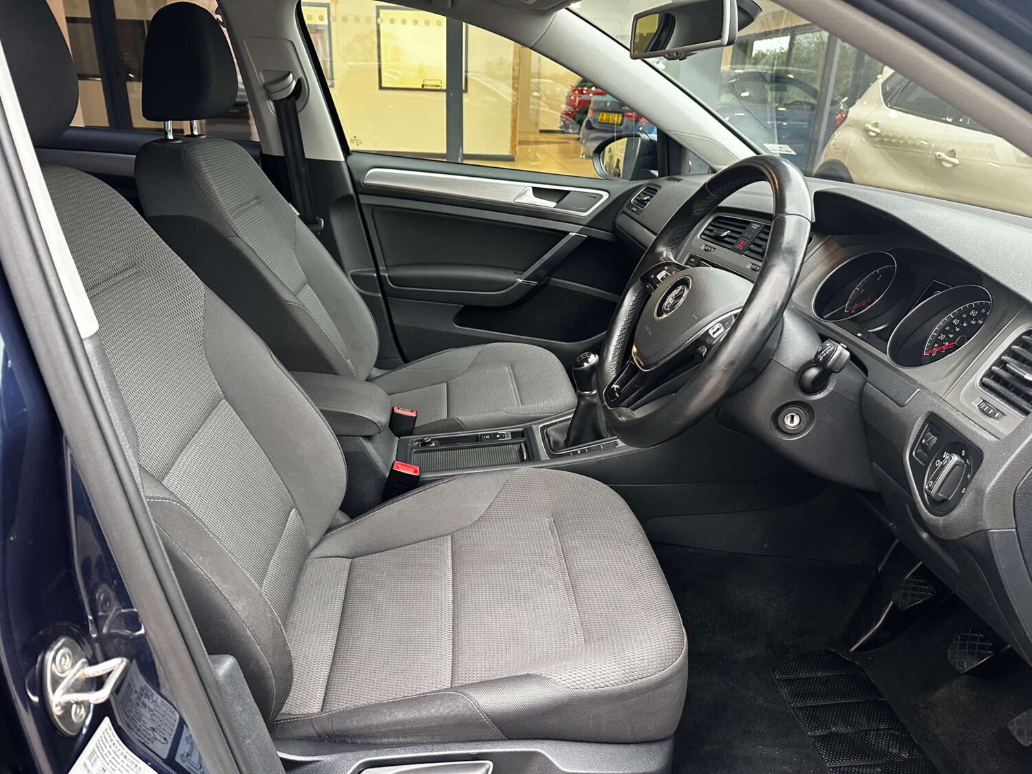 Used Volkswagen Golf 2015 for sale - 77745587: Photo 12