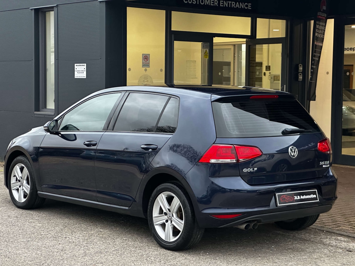 Used Volkswagen Golf 2015 for sale - 77745587: Photo 5