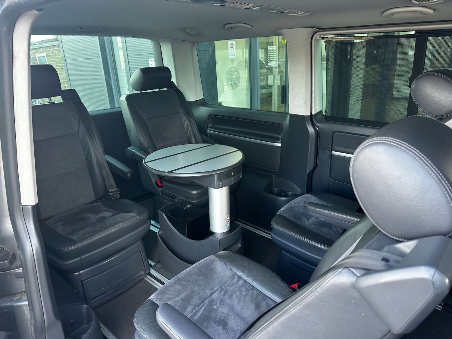 Used Volkswagen Caravelle 2010 for sale - 77160631: Photo 5