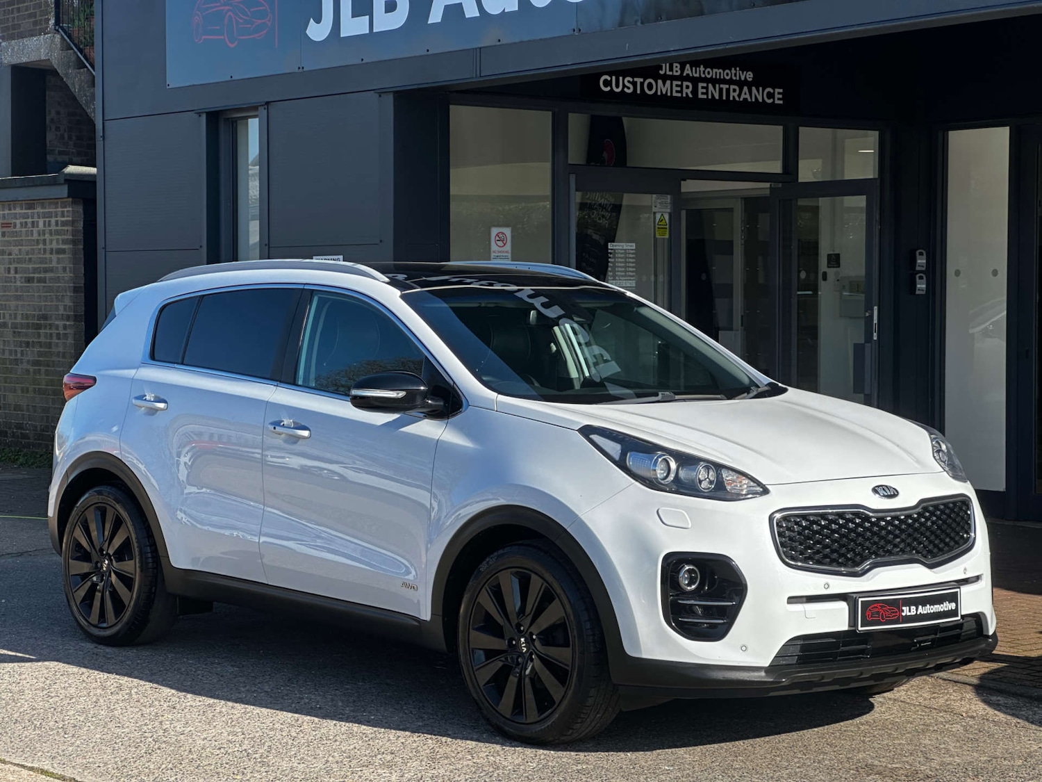 Used Kia Sportage 2016 for sale - 77946365: Photo 2